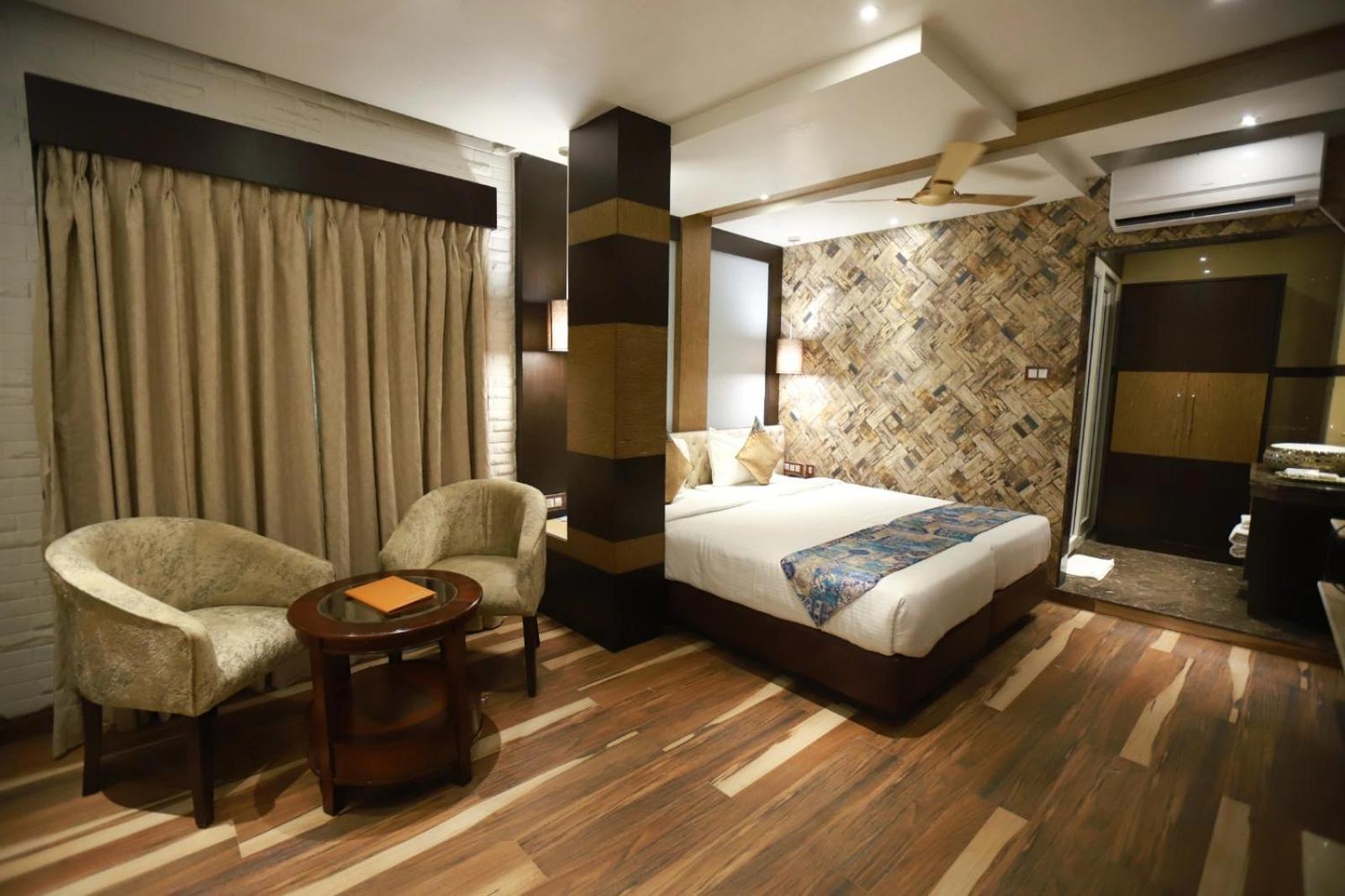 Acme Hotel