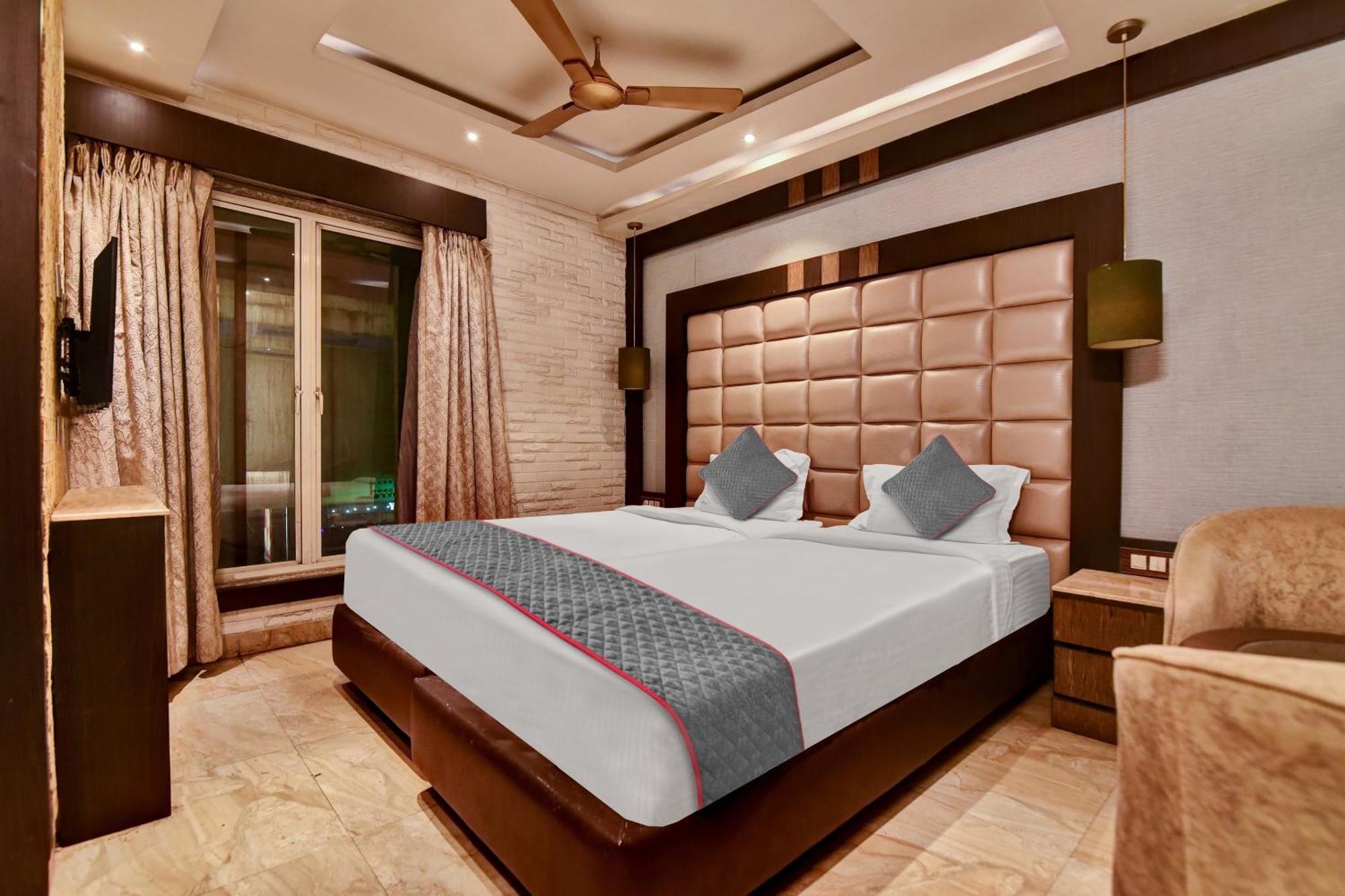Hotel Acme 3*